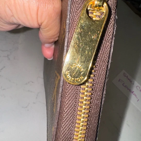 Louis Vuitton Brown and Gold Monogram Zip Wallet - Picture 15 of 16